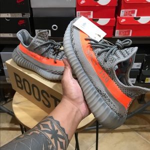 ***SOLD*** Adidas Yeezy Boost 350 V2 BELUGA REFLECTIVE Men’s size 10